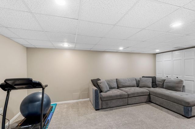 2600 Victory Memorial Drive, Minneapolis, MN 55412