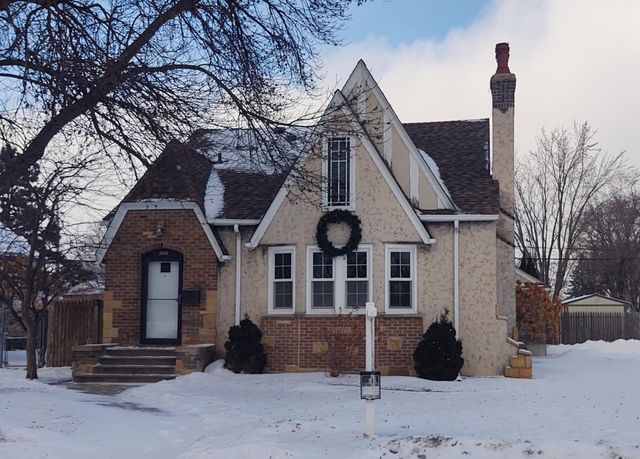 2600 Victory Memorial Drive, Minneapolis, MN 55412