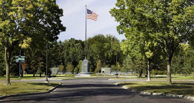 2600 Victory Memorial Drive, Minneapolis, MN 55412