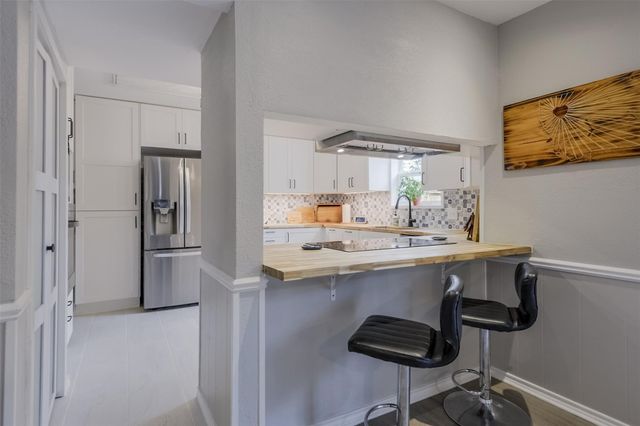 2205 Prestonwood Drive, Arlington, TX 76012
