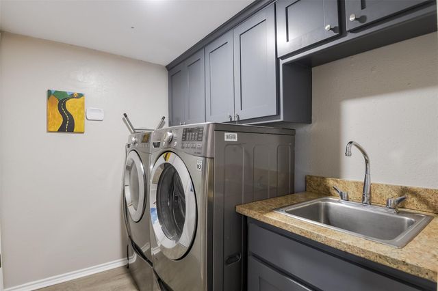 2205 Prestonwood Drive, Arlington, TX 76012