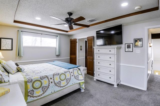2205 Prestonwood Drive, Arlington, TX 76012