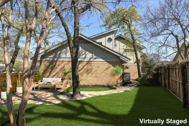 2205 Prestonwood Drive, Arlington, TX 76012