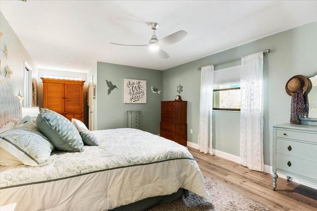 286 LAUREL HOLLOW DRIVE, Nokomis, FL 34275