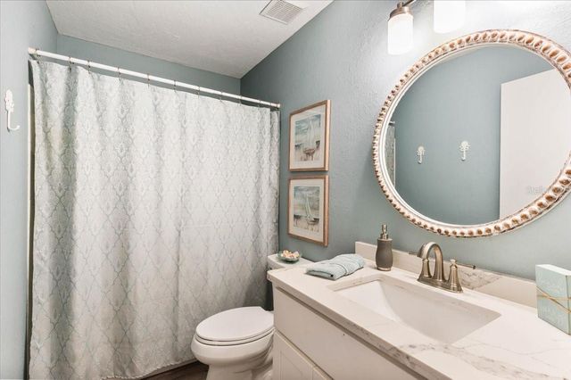 286 LAUREL HOLLOW DRIVE, Nokomis, FL 34275