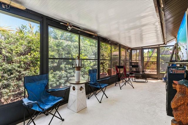 286 LAUREL HOLLOW DRIVE, Nokomis, FL 34275