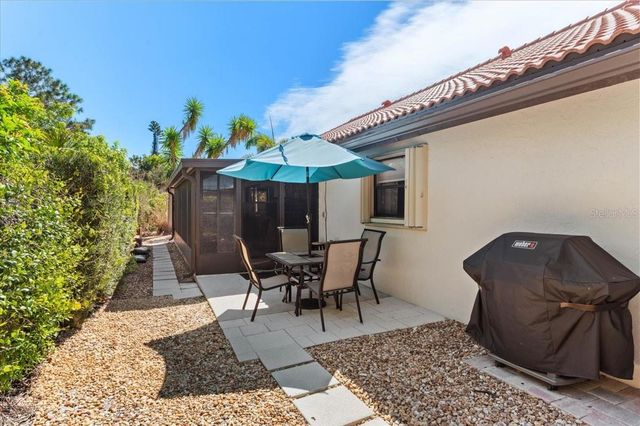 286 LAUREL HOLLOW DRIVE, Nokomis, FL 34275