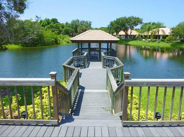 286 LAUREL HOLLOW DRIVE, Nokomis, FL 34275