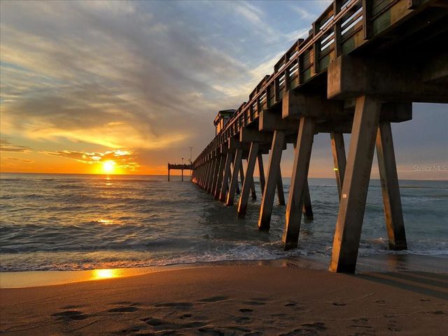 286 LAUREL HOLLOW DRIVE, Nokomis, FL 34275