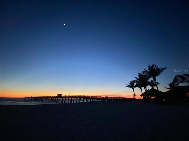 286 LAUREL HOLLOW DRIVE, Nokomis, FL 34275