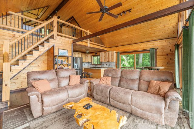 171 Jade Drive, Clyde, NC 28721