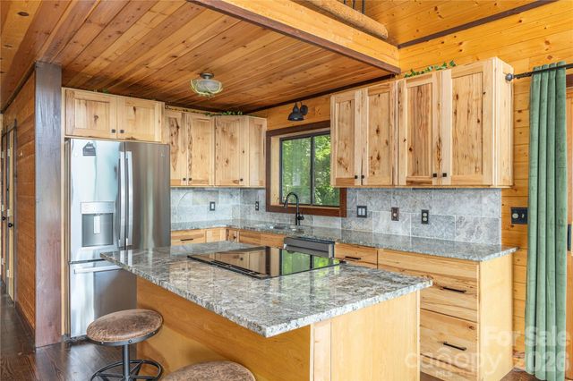 171 Jade Drive, Clyde, NC 28721