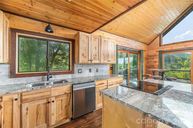 171 Jade Drive, Clyde, NC 28721