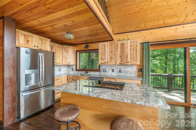 171 Jade Drive, Clyde, NC 28721