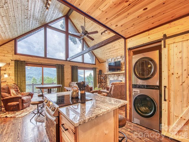 171 Jade Drive, Clyde, NC 28721