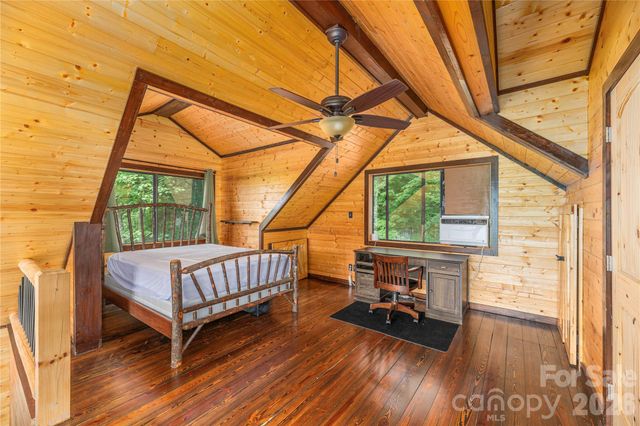 171 Jade Drive, Clyde, NC 28721