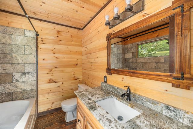 171 Jade Drive, Clyde, NC 28721