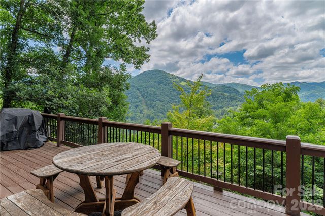 171 Jade Drive, Clyde, NC 28721
