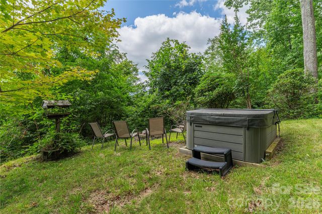 171 Jade Drive, Clyde, NC 28721