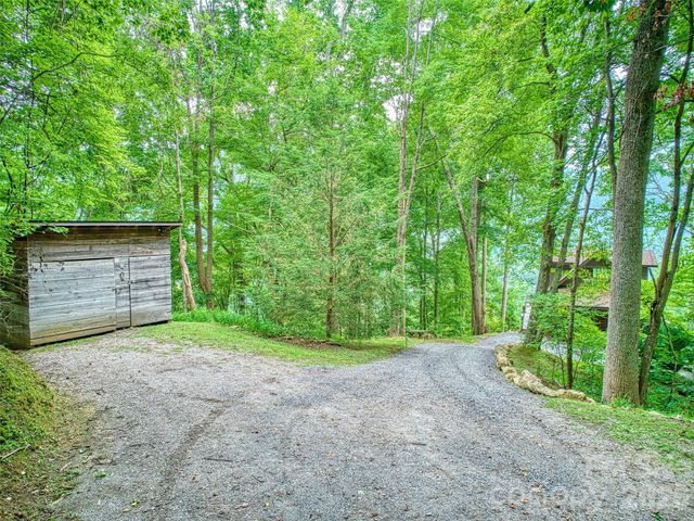171 Jade Drive, Clyde, NC 28721