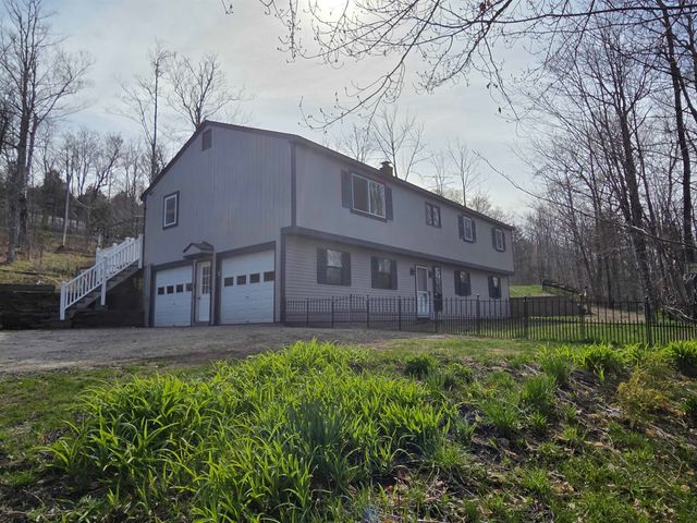 36 Grafton Pond Road, Enfield, NH 03748