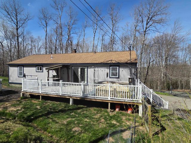 36 Grafton Pond Road, Enfield, NH 03748