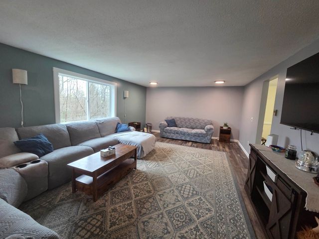 36 Grafton Pond Road, Enfield, NH 03748