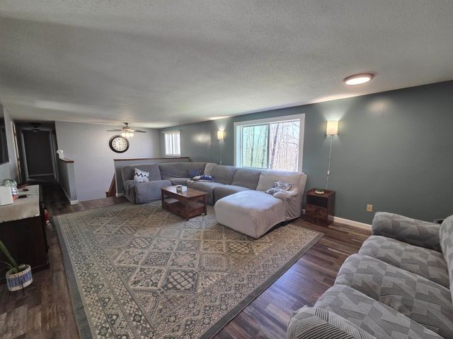 36 Grafton Pond Road, Enfield, NH 03748