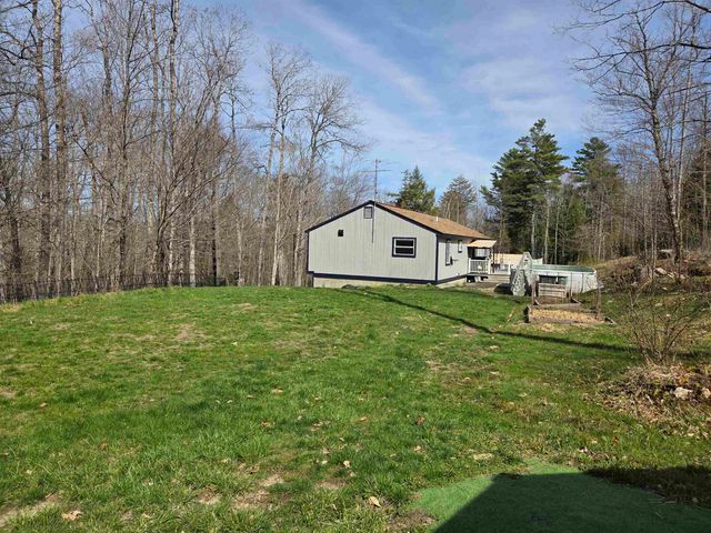 36 Grafton Pond Road, Enfield, NH 03748