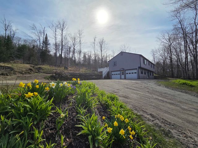 36 Grafton Pond Road, Enfield, NH 03748