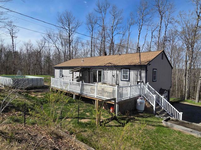 36 Grafton Pond Road, Enfield, NH 03748
