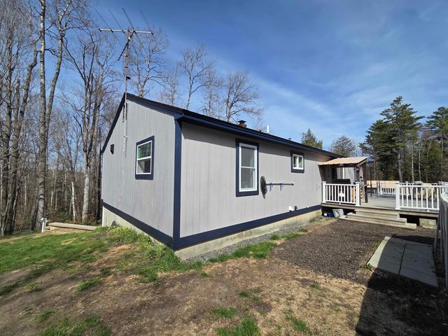 36 Grafton Pond Road, Enfield, NH 03748