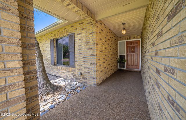 3560 Sawgrass Drive, Titusville, FL 32780