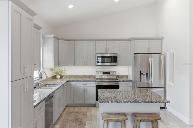1016 GULF ROAD, Tarpon Springs, FL 34689