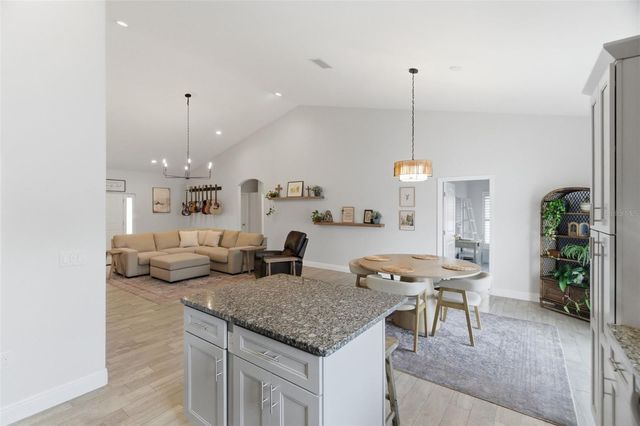 1016 GULF ROAD, Tarpon Springs, FL 34689