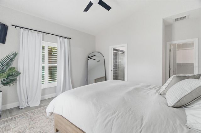 1016 GULF ROAD, Tarpon Springs, FL 34689