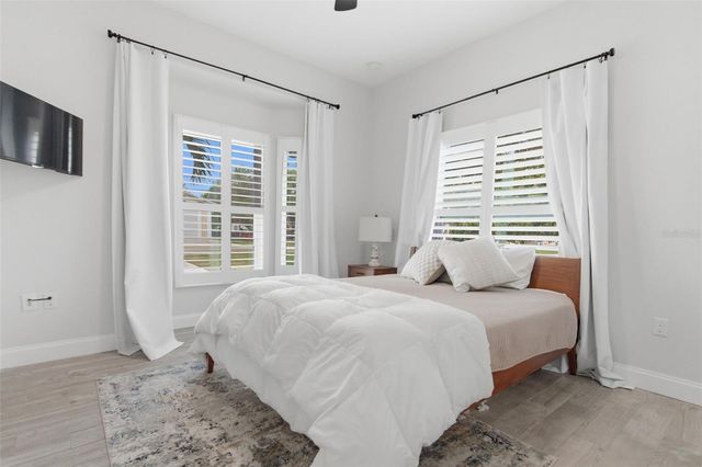 1016 GULF ROAD, Tarpon Springs, FL 34689