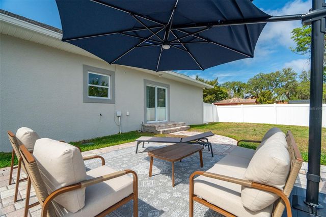 1016 GULF ROAD, Tarpon Springs, FL 34689