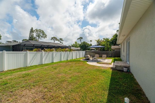 1016 GULF ROAD, Tarpon Springs, FL 34689