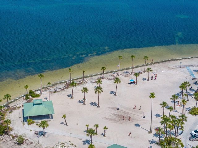 1016 GULF ROAD, Tarpon Springs, FL 34689
