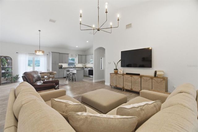 1016 GULF ROAD, Tarpon Springs, FL 34689