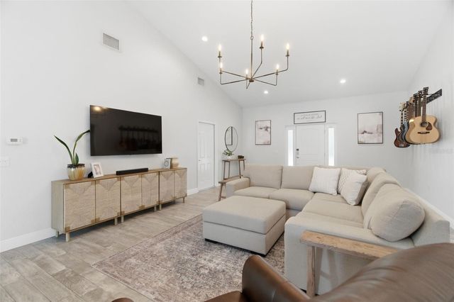 1016 GULF ROAD, Tarpon Springs, FL 34689