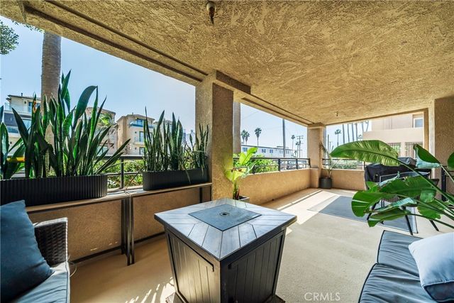 1200 Pacific Coast 106, Huntington Beach, CA 92648