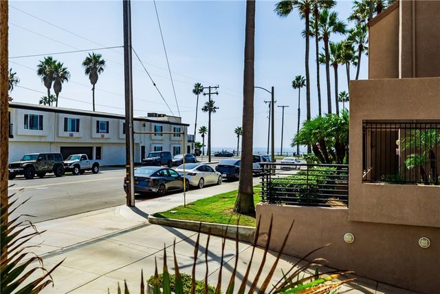 1200 Pacific Coast 106, Huntington Beach, CA 92648