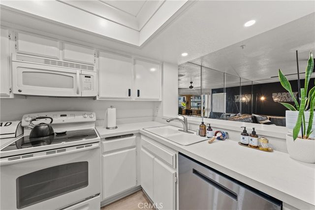 1200 Pacific Coast 106, Huntington Beach, CA 92648