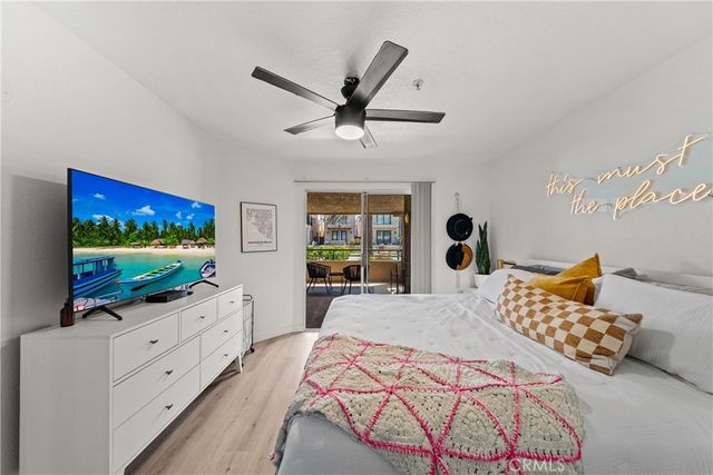 1200 Pacific Coast 106, Huntington Beach, CA 92648
