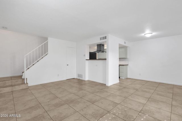 4615 E JONES Avenue, Phoenix, AZ 85040