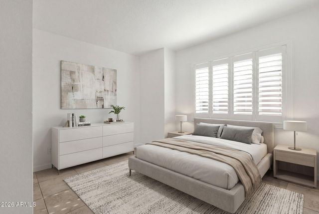 4615 E JONES Avenue, Phoenix, AZ 85040