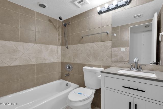 4615 E JONES Avenue, Phoenix, AZ 85040