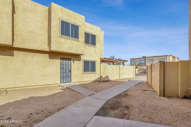 4615 E JONES Avenue, Phoenix, AZ 85040